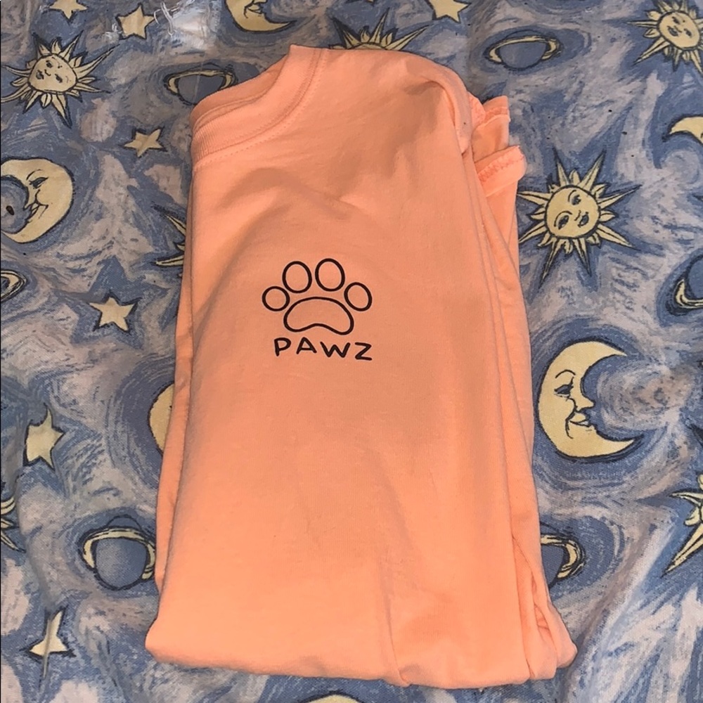Pawz t-shirt